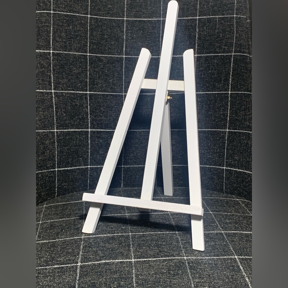 Easel